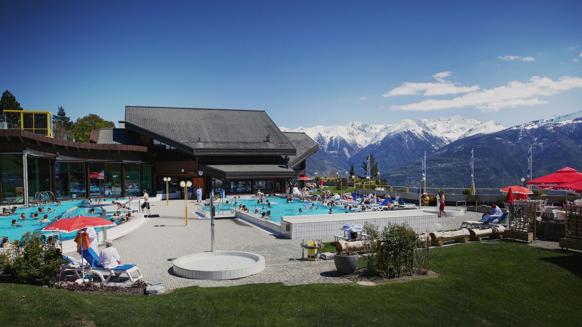 Hotel Les Bains D'Ovronnaz Exterior photo